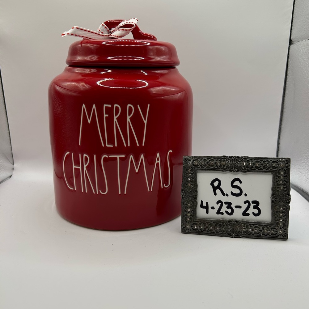 Rae Dunn large, red “Merry Christmas” canister.
